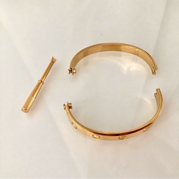 Gold Screw Bracelet Cuff Classic Model - Picture 6 of 9